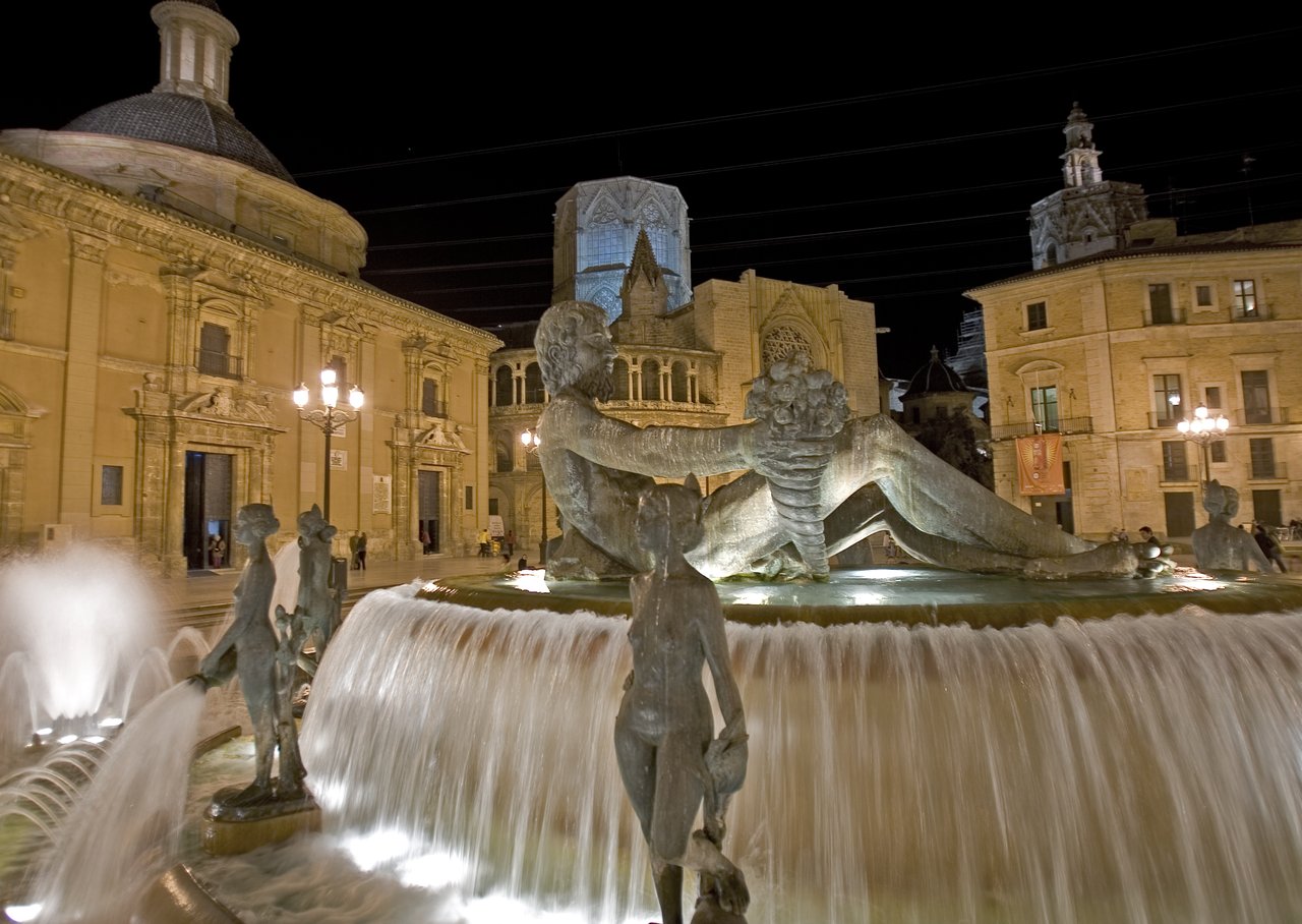 Plaza de la Virgen Валенсия