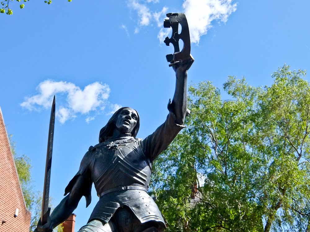 RIchard III Statue