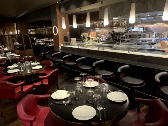 Restaurant open kitchen