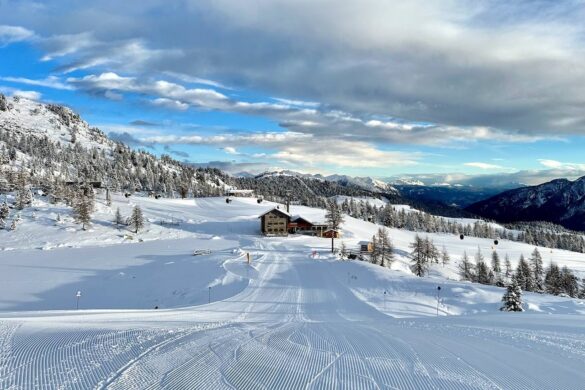 مطعم في Chalet Fiat on Spinale فوق Madonna di Campiglio