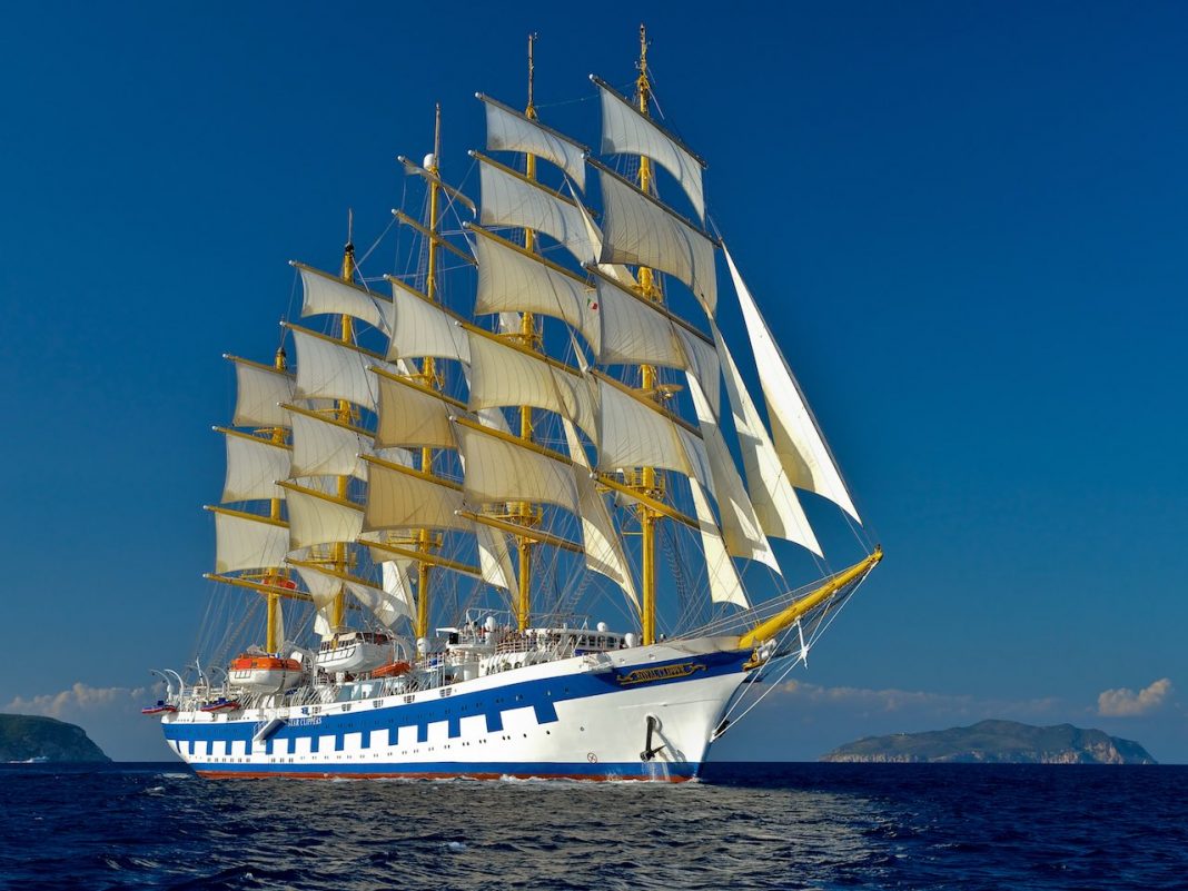 5 masted yacht royal clipper