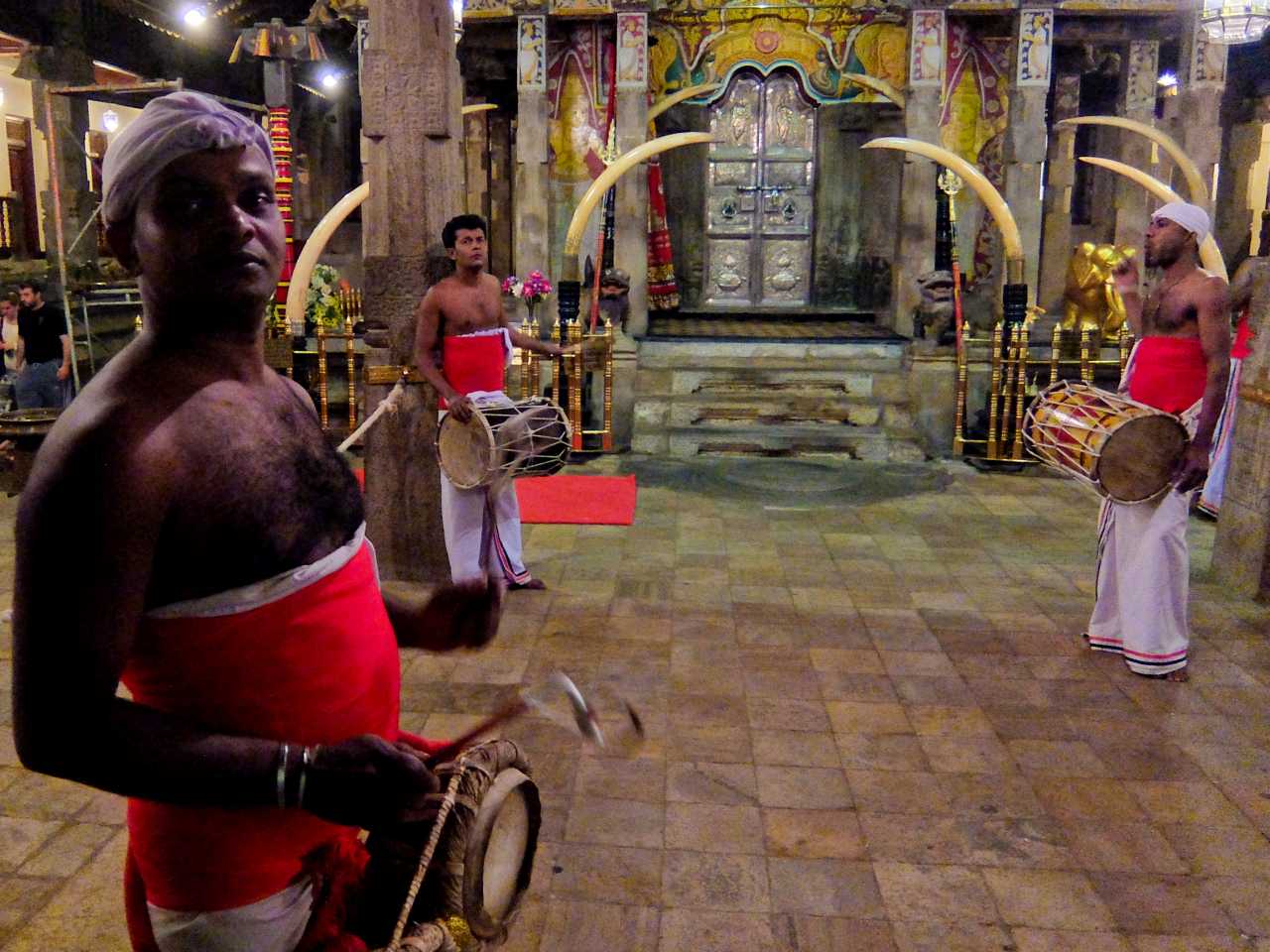 Sri Lanka road trip - Drummers at Temple of the Tooth, Kandy