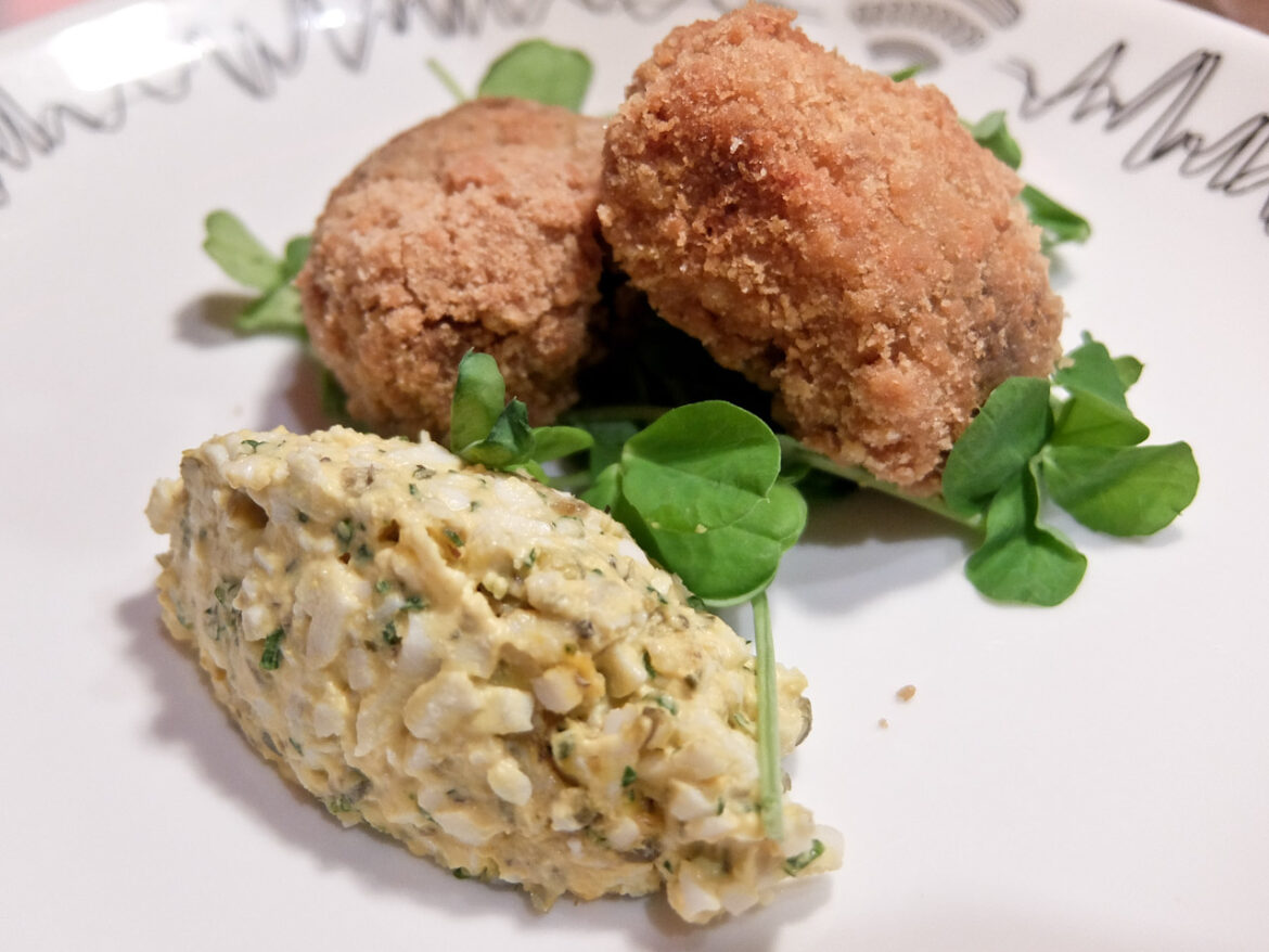 Suckling pig and black pudding croquette