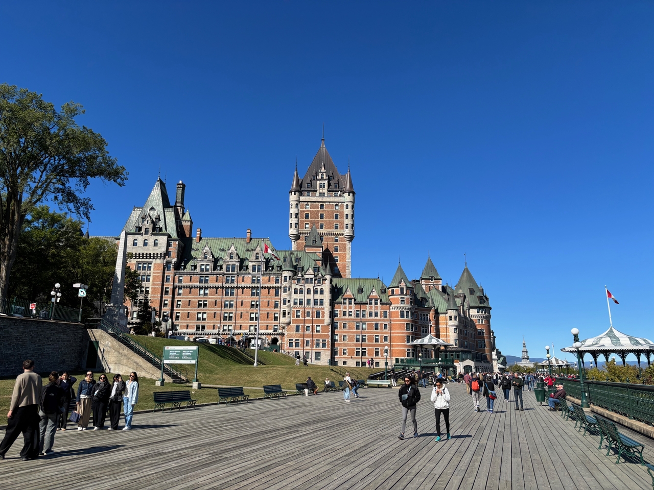 Quebec City's grand riverside hotel, Chateau Frontenac
