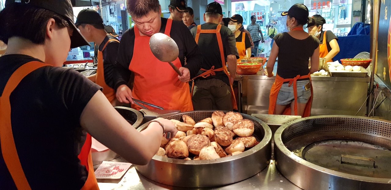 Taipei street market food