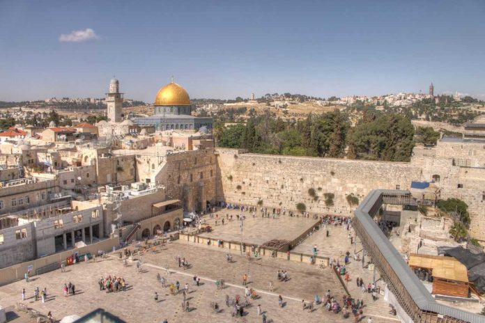 Why UNESCO must retain the heritage of the Western Wall in ...