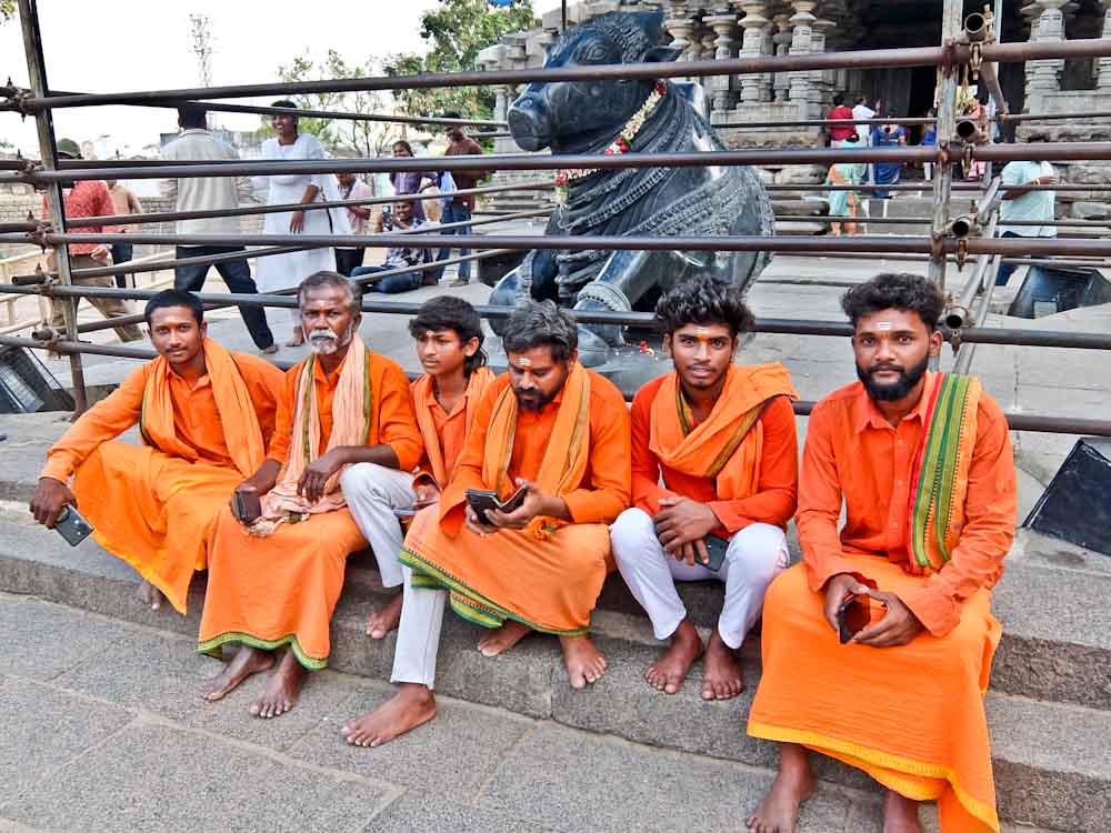 Thousand Pillar Temple Orange Men