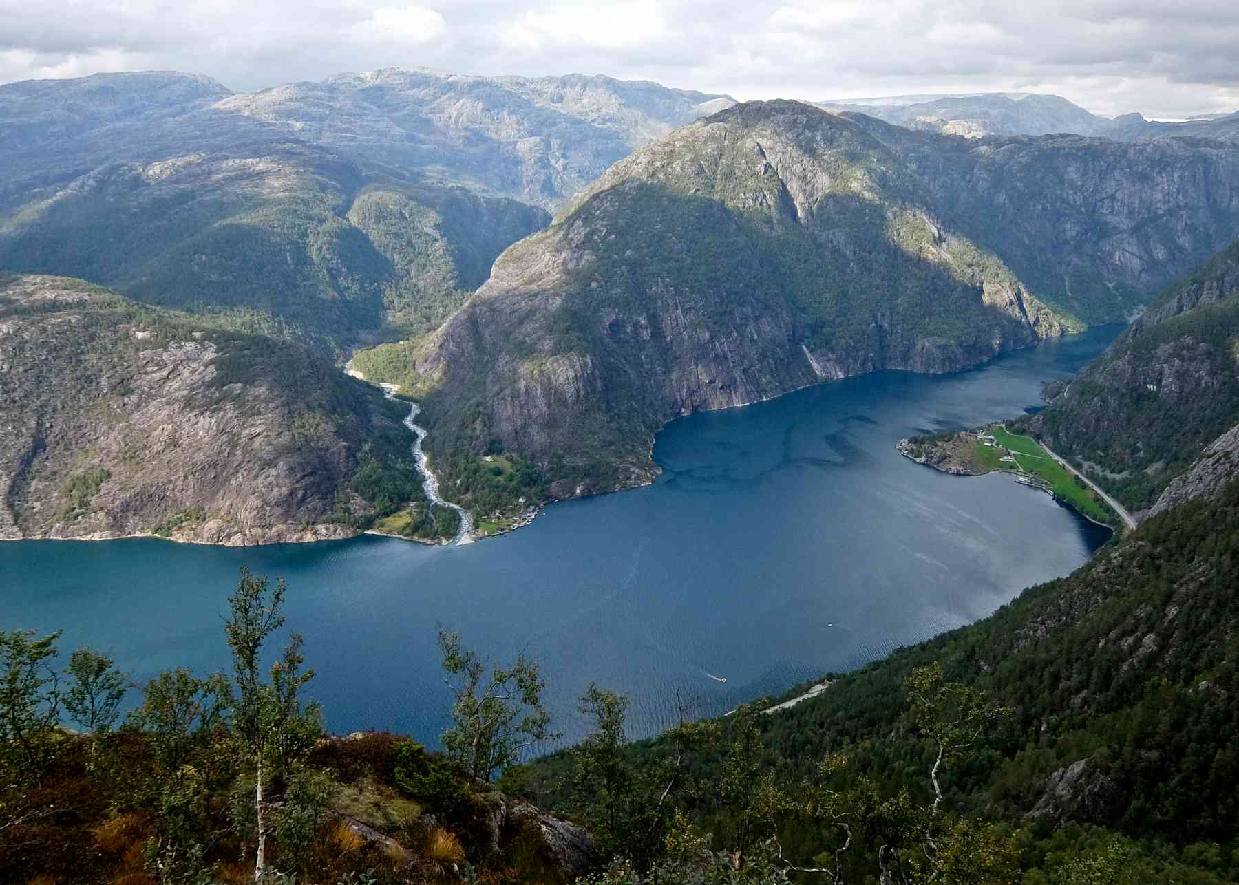 Iconic Hikes In The Norwegian Fjords