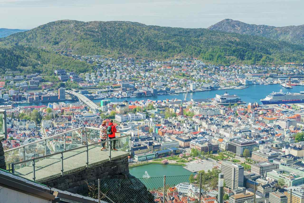 Pohled na Bergen z lanovky 