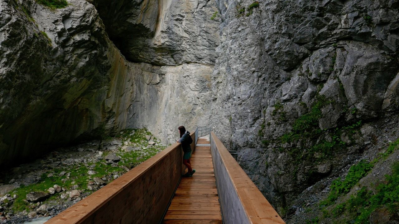 Walkway at Grindelwald’s glacier canyon