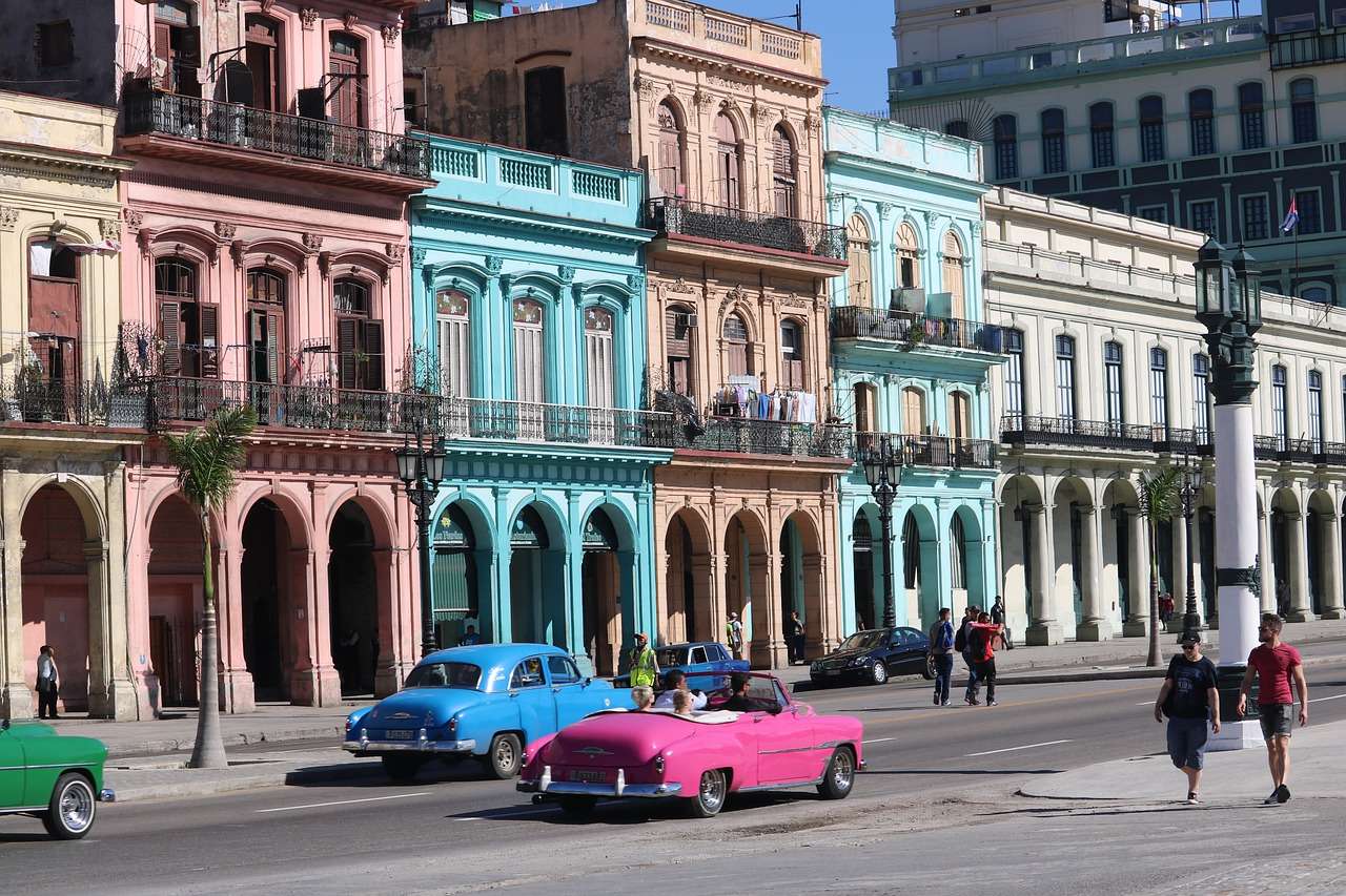 Havana Travel Guide: How to Spend 24 Hours in the Cuban Capital