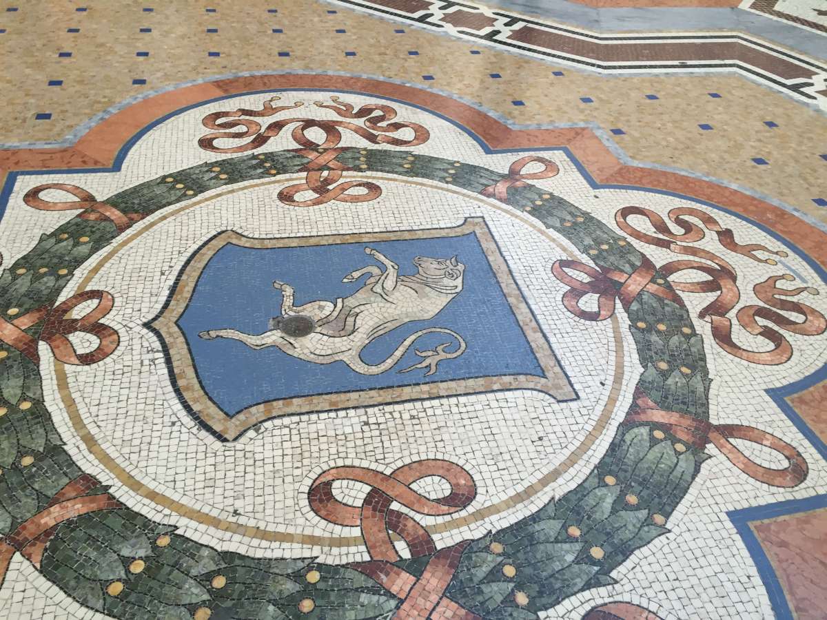 Bull mosaic in Galleria Vittorio Emanuele II, Milan