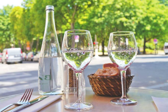 Paris street restaurant Paris street restaurant