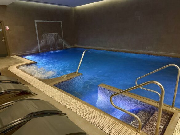 Spa pool